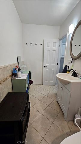 4431 Don Ricardo Dr 13, Los Angeles, CA 90008