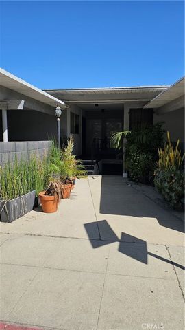 4431 Don Ricardo Dr 13, Los Angeles, CA 90008