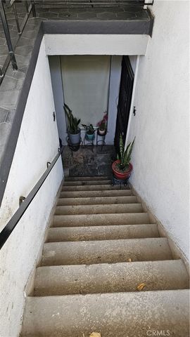 4431 Don Ricardo Dr 13, Los Angeles, CA 90008