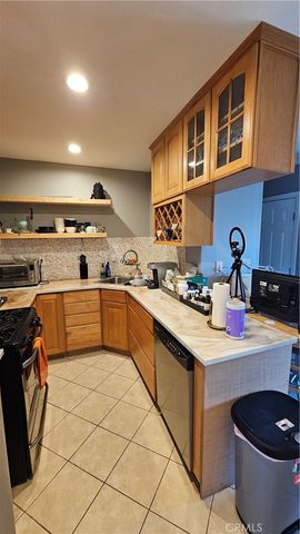 4431 Don Ricardo Dr 13, Los Angeles, CA 90008