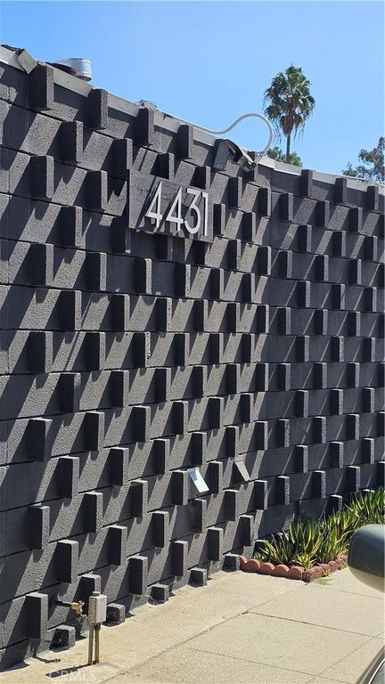 4431 Don Ricardo Dr 13, Los Angeles, CA 90008