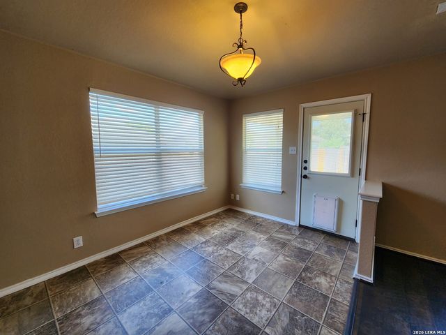 246 CRANE CREST DR, New Braunfels, TX 78130