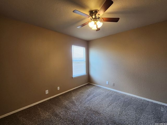 246 CRANE CREST DR, New Braunfels, TX 78130