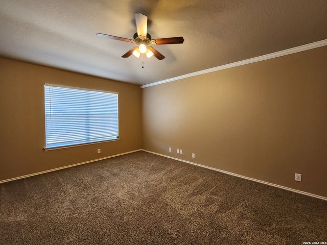 246 CRANE CREST DR, New Braunfels, TX 78130