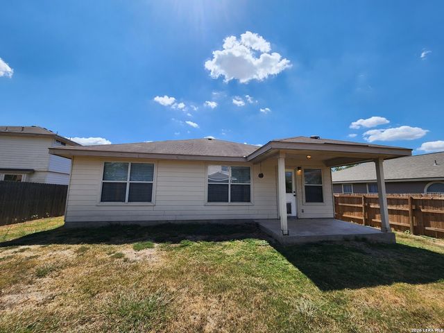 246 CRANE CREST DR, New Braunfels, TX 78130