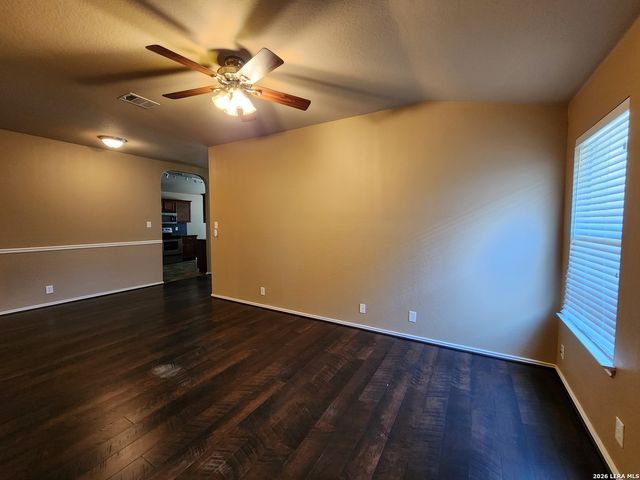246 CRANE CREST DR, New Braunfels, TX 78130