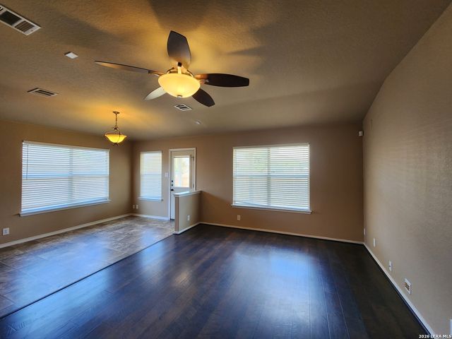 246 CRANE CREST DR, New Braunfels, TX 78130