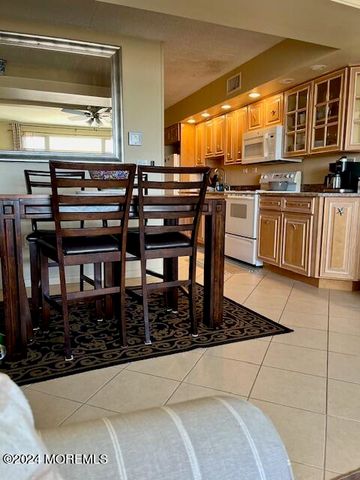 438 Highway 35 N 2204, Mantoloking, NJ 08738