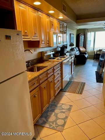 438 Highway 35 N 2204, Mantoloking, NJ 08738