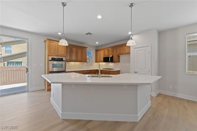 6449 Lake Scene Street, Las Vegas, NV 89148