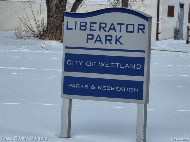 32757 Missaukee Court, Westland, MI 48186