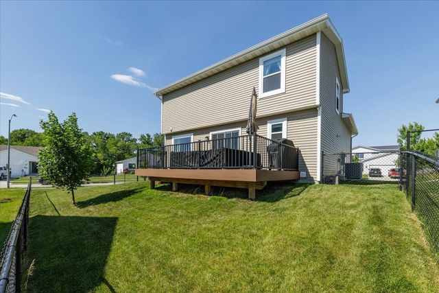 4420 E 44th Street, Des Moines, IA 50317