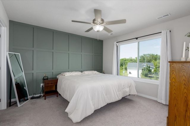 4420 E 44th Street, Des Moines, IA 50317