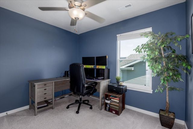 4420 E 44th Street, Des Moines, IA 50317