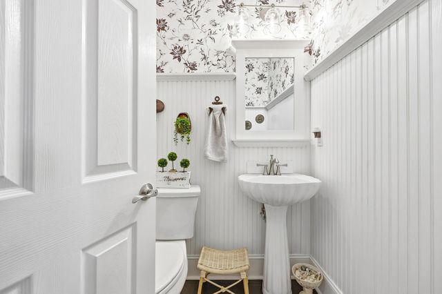 46 High Hammock Way, Pawleys Island, SC 29585