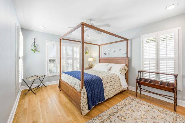 46 High Hammock Way, Pawleys Island, SC 29585