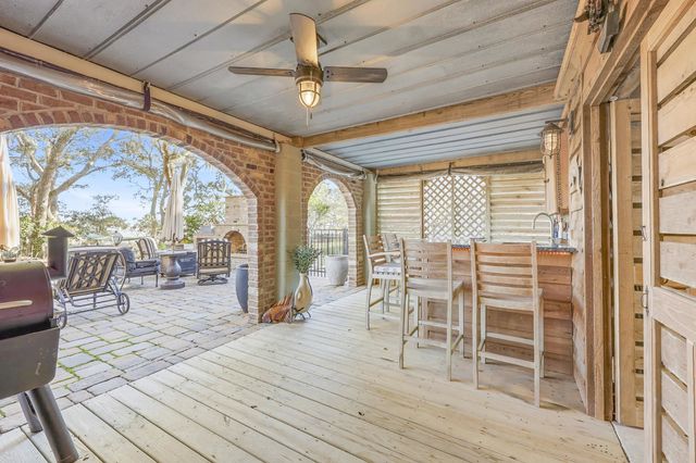 46 High Hammock Way, Pawleys Island, SC 29585
