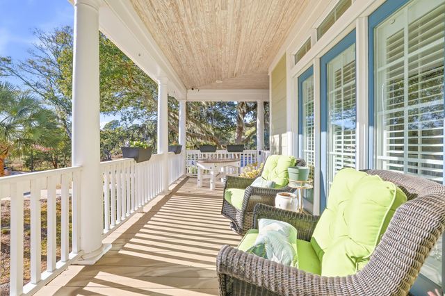 46 High Hammock Way, Pawleys Island, SC 29585