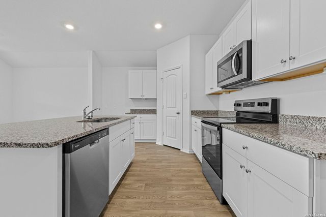 326 Bluetick Trail, Seguin, TX 78155