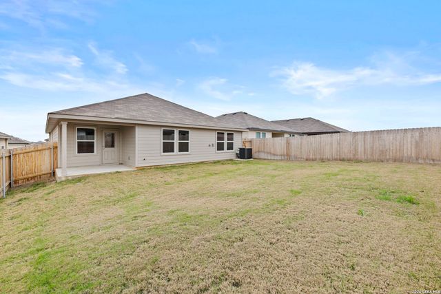 326 Bluetick Trail, Seguin, TX 78155