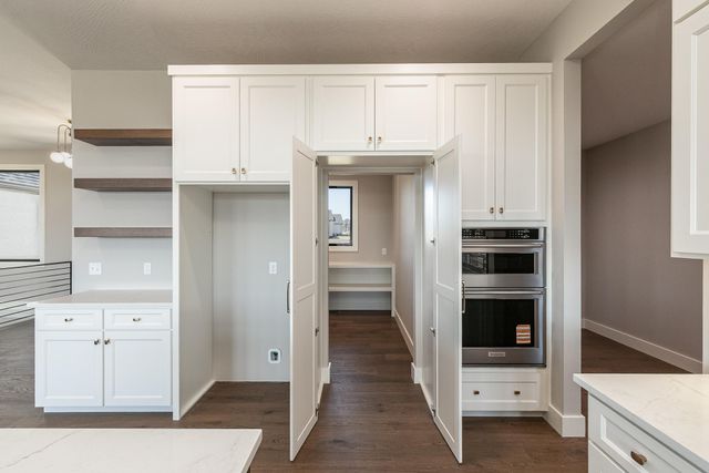 2044 N Unbridled Court, Springfield, MO 65802