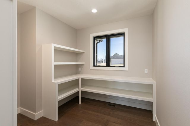 2044 N Unbridled Court, Springfield, MO 65802