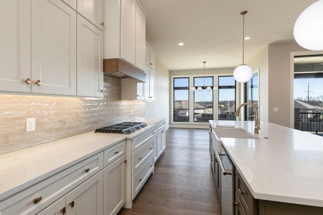 2044 N Unbridled Court, Springfield, MO 65802