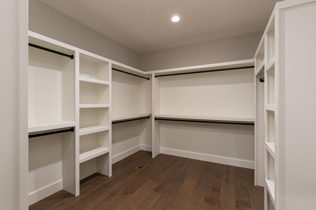 2044 N Unbridled Court, Springfield, MO 65802