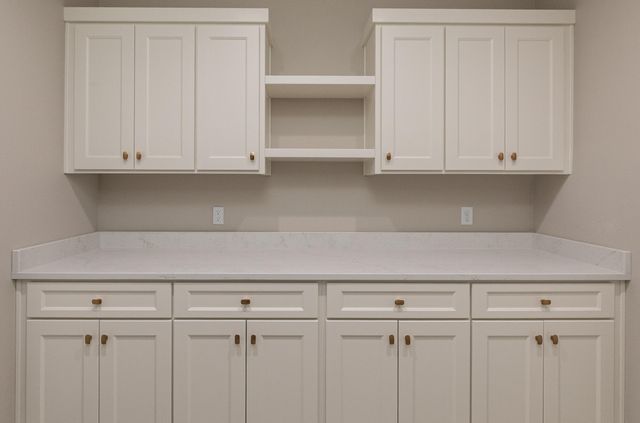 2044 N Unbridled Court, Springfield, MO 65802