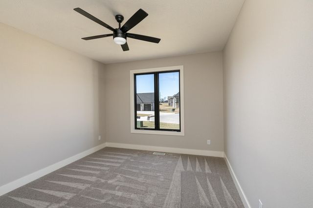 2044 N Unbridled Court, Springfield, MO 65802