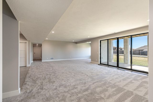 2044 N Unbridled Court, Springfield, MO 65802