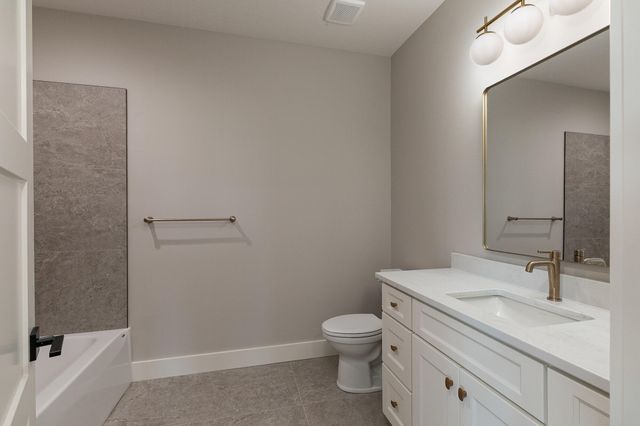 2044 N Unbridled Court, Springfield, MO 65802