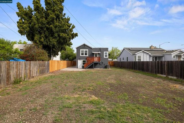 2039 Tennessee St, Vallejo, CA 94590