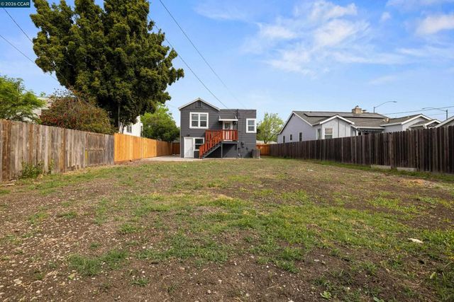 2039 Tennessee St, Vallejo, CA 94590