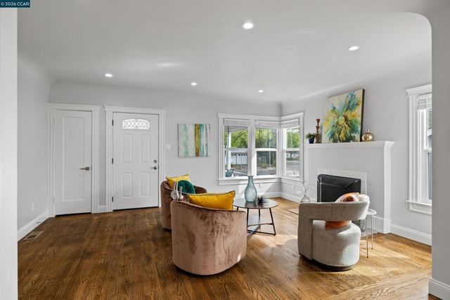 2039 Tennessee St, Vallejo, CA 94590