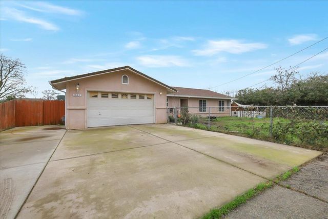 1644 3rd Ave, Olivehurst, CA 95961