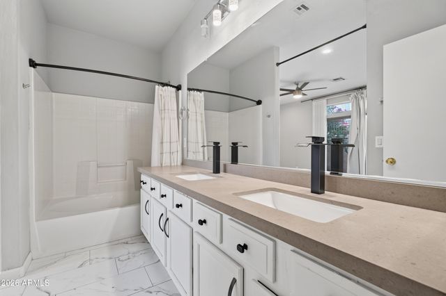 2027 E UNIVERSITY Drive 111, Tempe, AZ 85288
