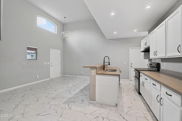 2027 E UNIVERSITY Drive 111, Tempe, AZ 85288
