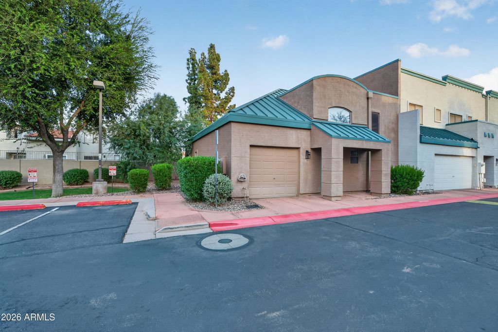 2027 E UNIVERSITY Drive 111, Tempe, AZ 85288