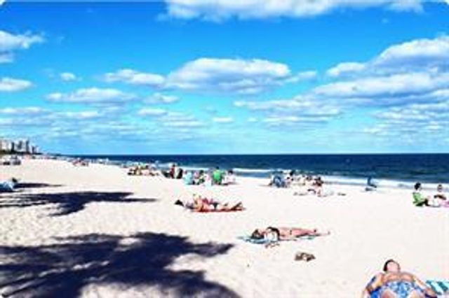 4411 E Tradewinds A-B Lauderdale-By-The-Sea A-B, Lauderdale By The Sea, FL 33308