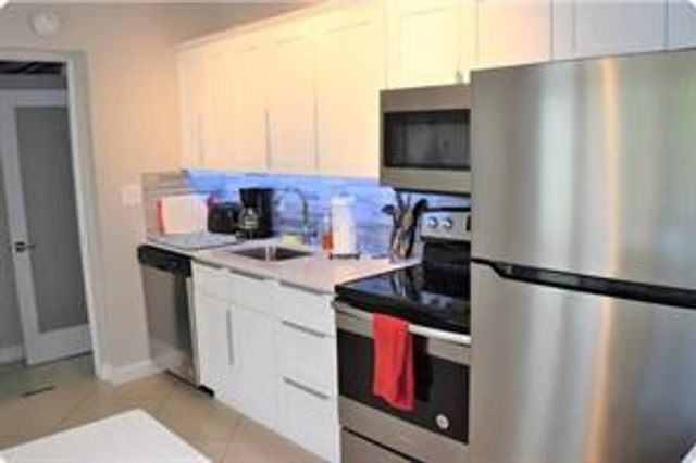 4411 E Tradewinds A-B Lauderdale-By-The-Sea A-B, Lauderdale By The Sea, FL 33308