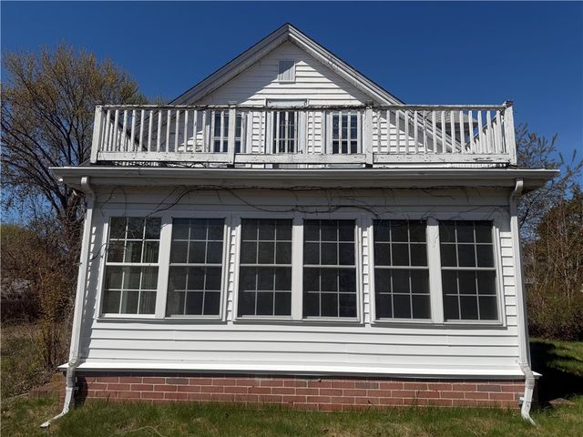 97 Floral Avenue, North Kingstown, RI 02852
