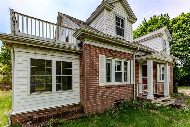 97 Floral Avenue, North Kingstown, RI 02852