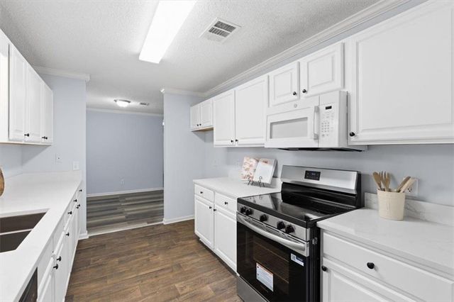 3300 Creek Hollow Drive, Marietta, GA 30062