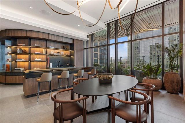 610 Davis ST 2503, Austin, TX 78701