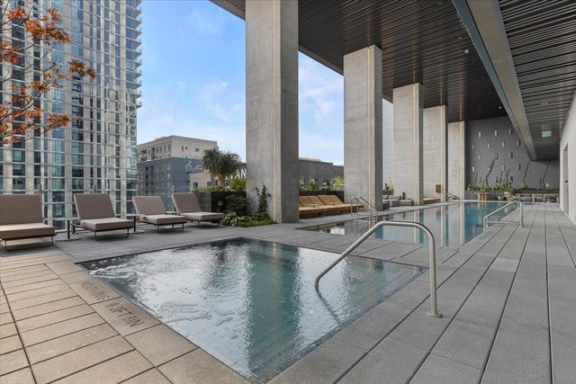 610 Davis ST 2503, Austin, TX 78701