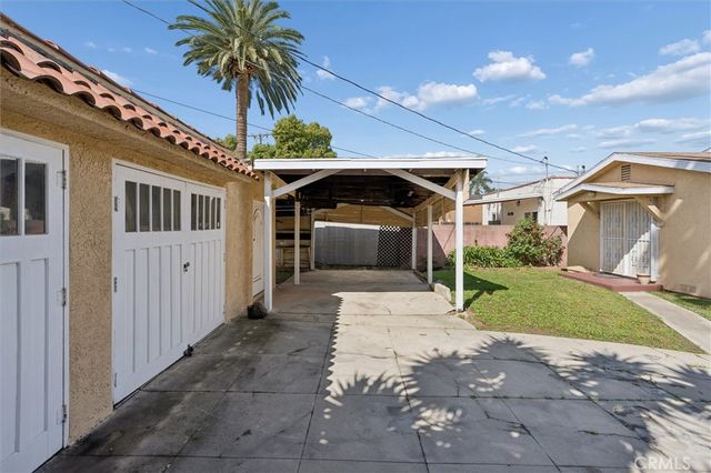 1922 W 84th, Los Angeles, CA 90047