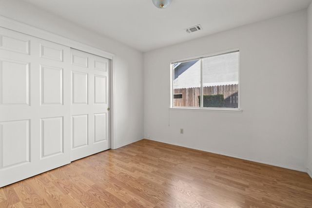 1619 Misty Wood Dr, Roseville, CA 95747