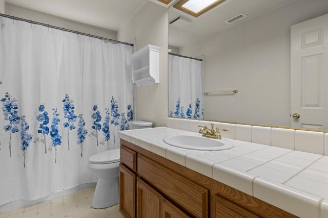 1619 Misty Wood Dr, Roseville, CA 95747