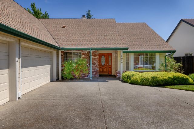 1619 Misty Wood Dr, Roseville, CA 95747
